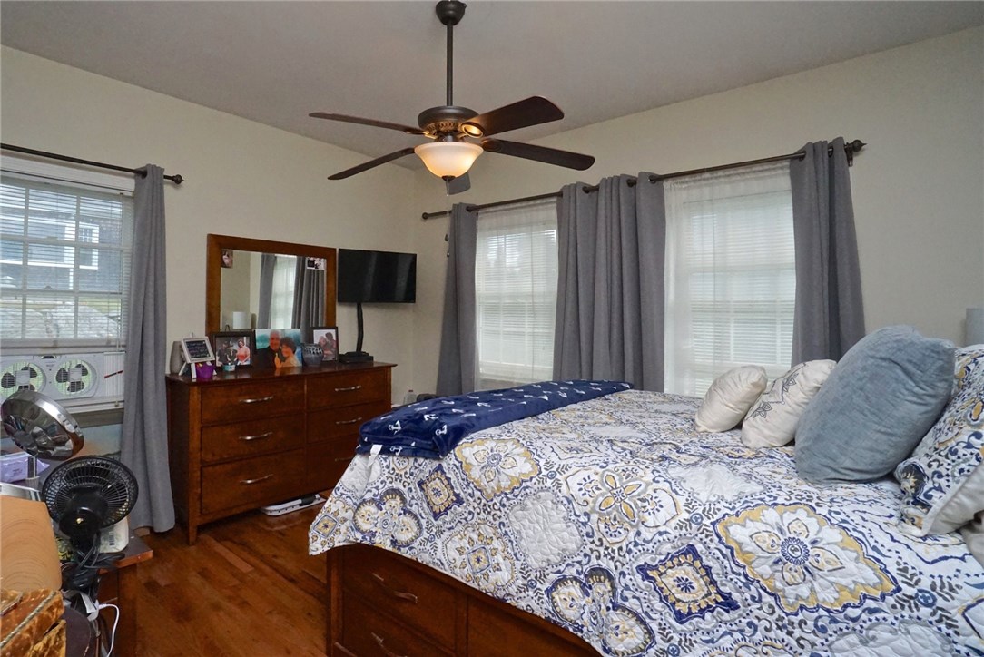 9 Hoover Road Middletown, RI 02842 - Photo 25 of 27 Gallery Image 25