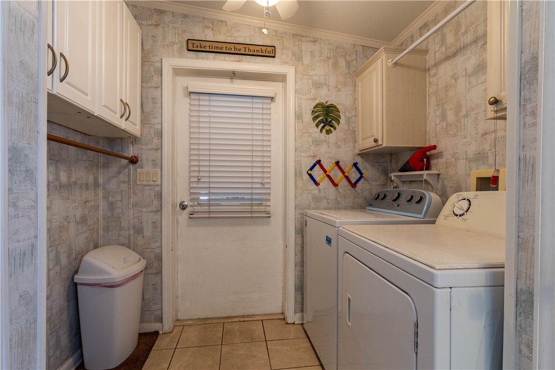 327 Papaya Circle Sebastian, FL 32976 - Photo 25 of 32 a bathroom with a sink a toilet and shower