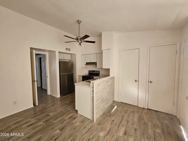 $900 | 302 South Westfall Avenue, Unit 2, Tempe, AZ 85281