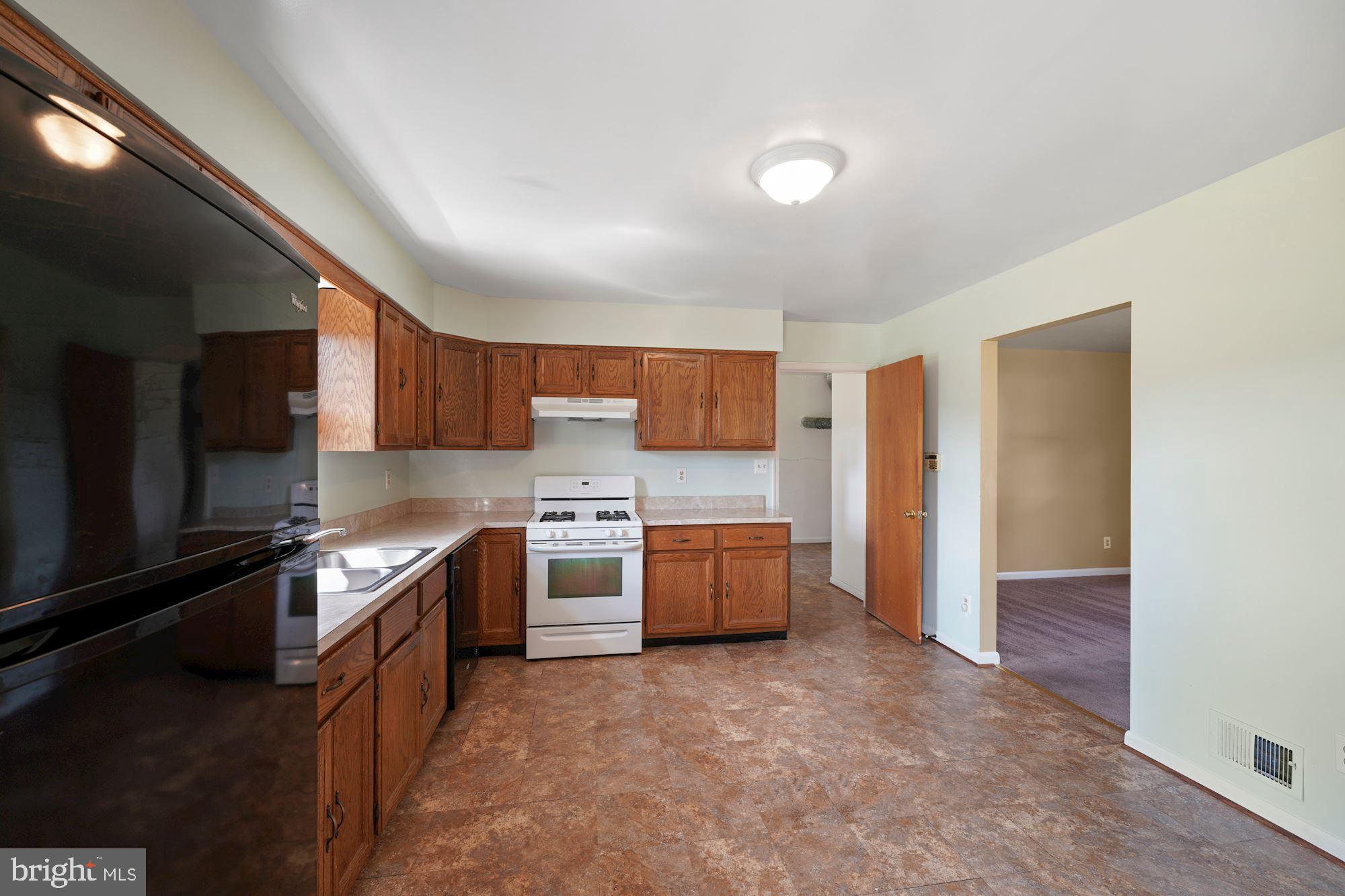 14415 South Springfield Road Brandywine, MD 20613 - Photo 7 of 27