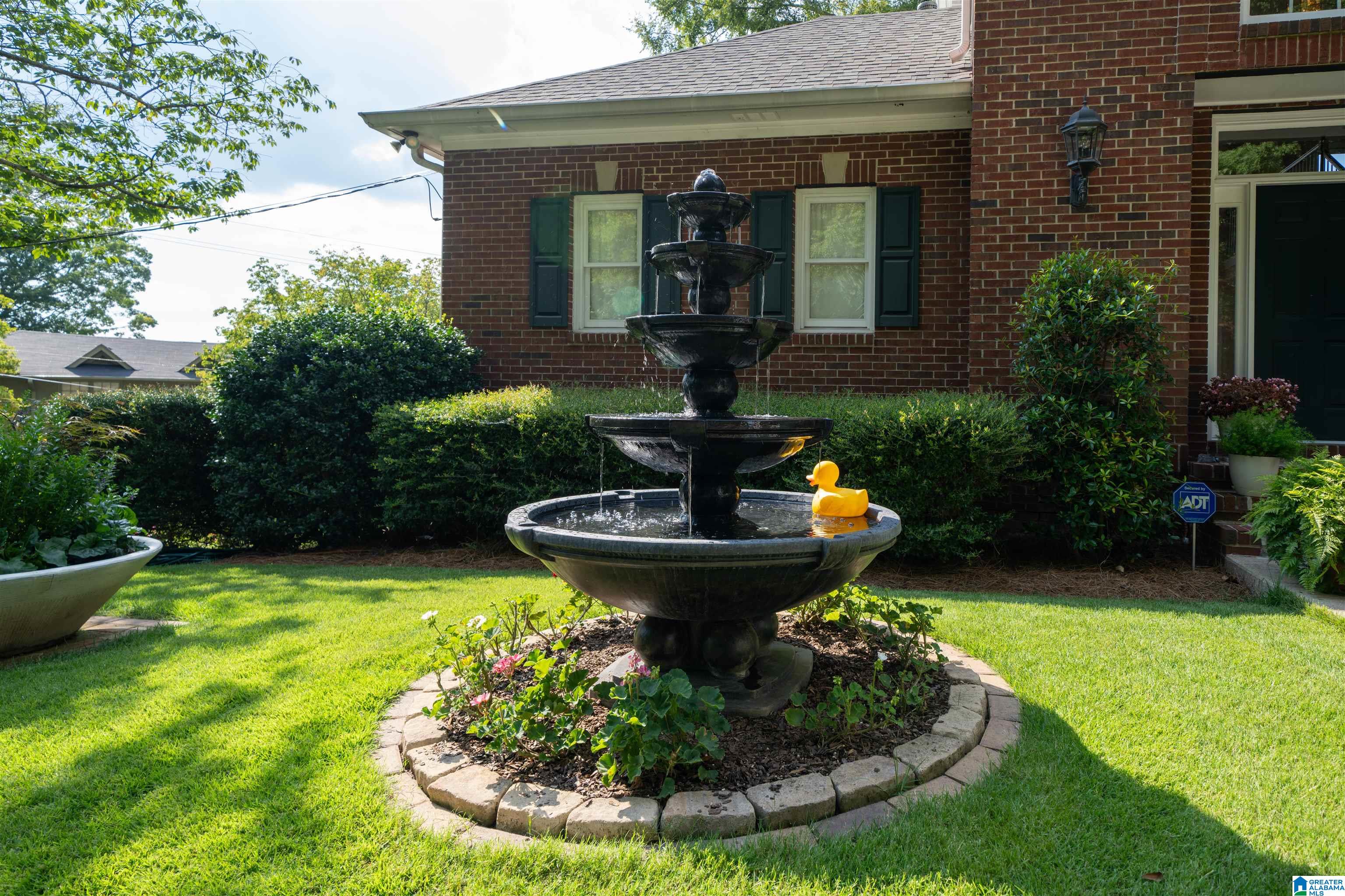 3426 Altamont Road South Birmingham, AL 35213 - Photo 2 of 32
