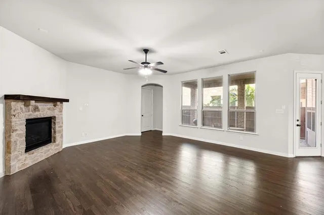 $525,000 | 3926 Jasmine Fox Lane, Arlington, TX 76005