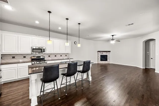 $525,000 | 3926 Jasmine Fox Lane, Arlington, TX 76005