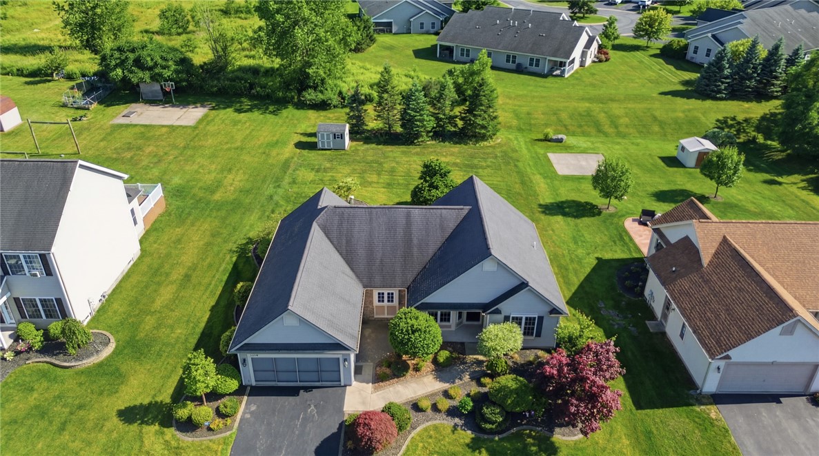 1024 Pondbrook Point Webster, NY 14580 - Photo 31 of 36