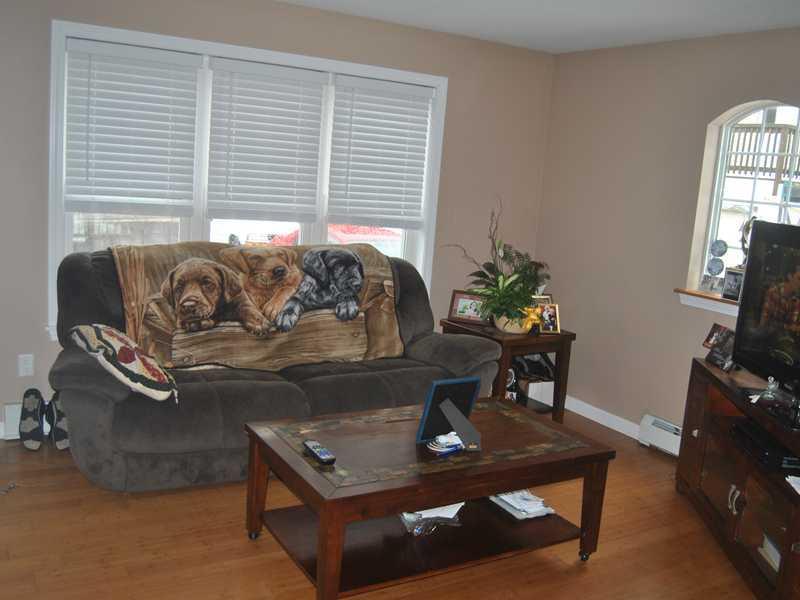 5 Brown Road Raymond, ME 04071 - Photo 16 of 24 Living Room.