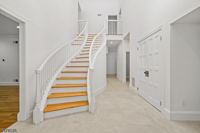 201 Dryden Road Bernardsville, NJ 07924 - Photo 2 of 48 a view of entryway