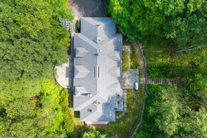 201 Dryden Road Bernardsville, NJ 07924 - Photo 46 of 48 an aerial view of a house with swimming pool and garden space