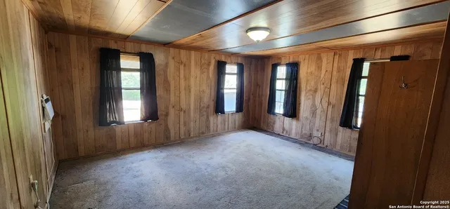 $124,900 | 112 Morey Street, Gonzales, TX 78629