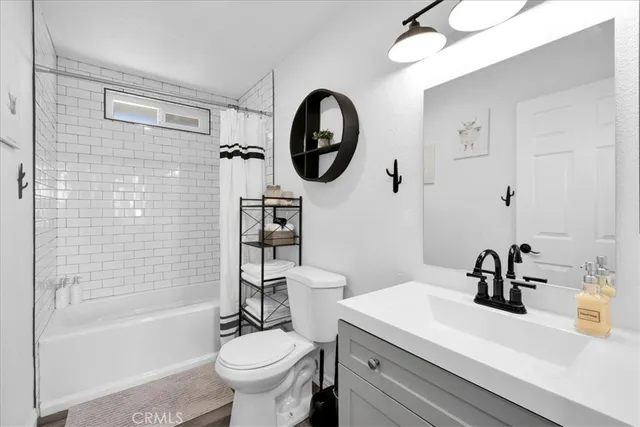 $389,900 | 670 Ducor Avenue, Landers, CA 92285