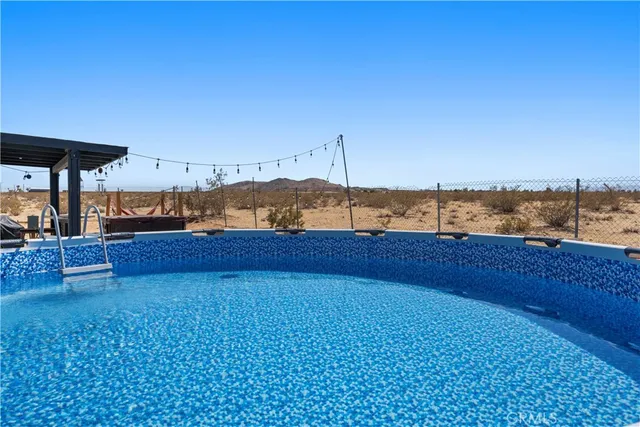 $389,900 | 670 Ducor Avenue, Landers, CA 92285