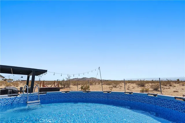 $389,900 | 670 Ducor Avenue, Landers, CA 92285