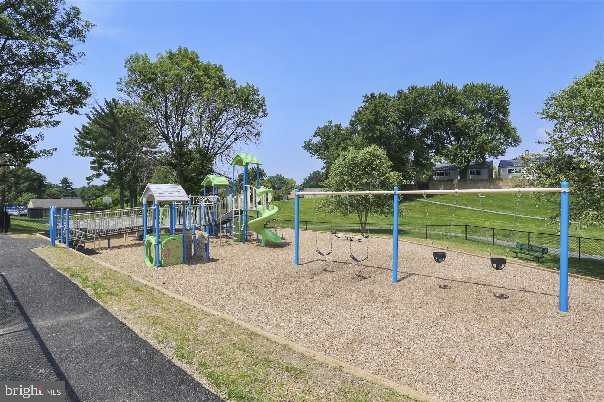 18612 Walkers Choice Road, Unit 1 Montgomery Village, MD 20886 - Photo 38 of 42 a view of a park
