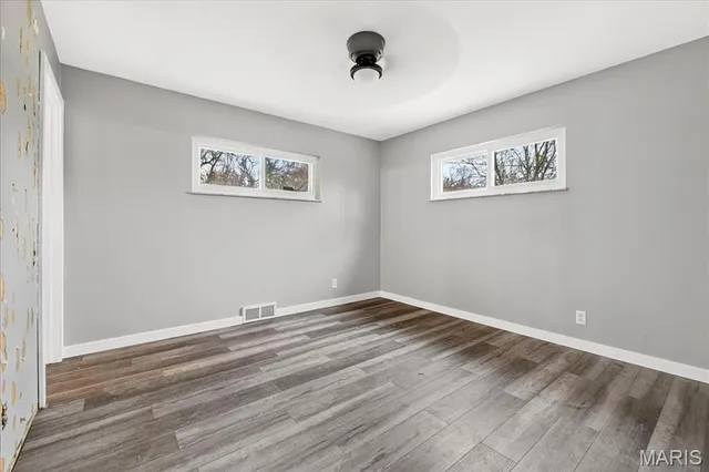 $239,900 | 3748 Comstock Drive, St. Louis, MO 63125