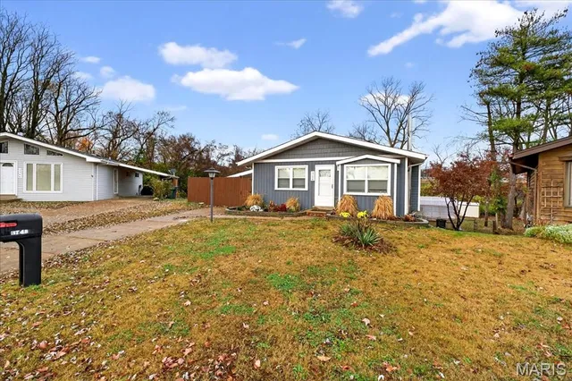 $239,900 | 3748 Comstock Drive, St. Louis, MO 63125