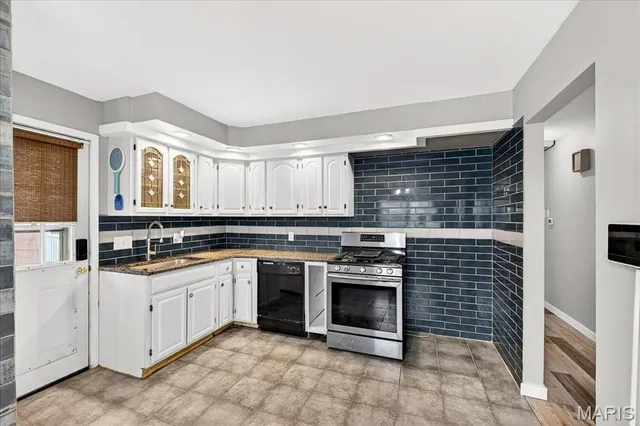 $239,900 | 3748 Comstock Drive, St. Louis, MO 63125