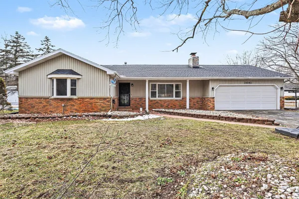 $285,000 | 21093 North Avenue, Battle Creek, MI 49017