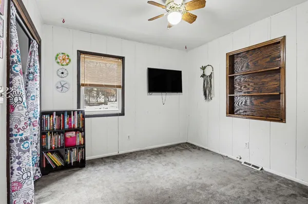 $285,000 | 21093 North Avenue, Battle Creek, MI 49017