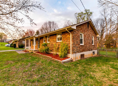 2445 Meadowbrook Road Northwest Roanoke, VA 24017 - Photo 22 of 33 20-2445 Meadowbrook Rd-0172_6187956
