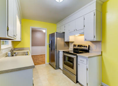 2445 Meadowbrook Road Northwest Roanoke, VA 24017 - Photo 8 of 33 5-2445 Meadowbrook Rd-30_6187931