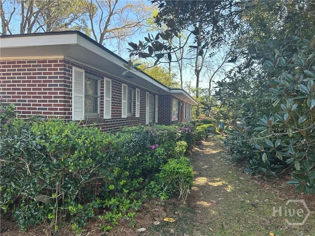 $299,900 | 169 Varnedoe Avenue, Savannah, GA 31408