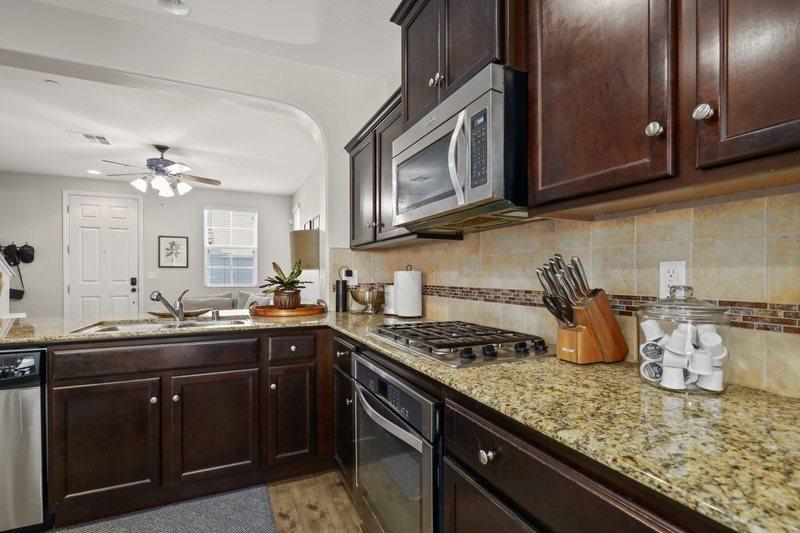 3655 Richmond Avenue Clovis, CA 93619 - Photo 8 of 28