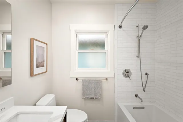 $948,000 | 1450 East 38th Street, Oakland, CA 94602