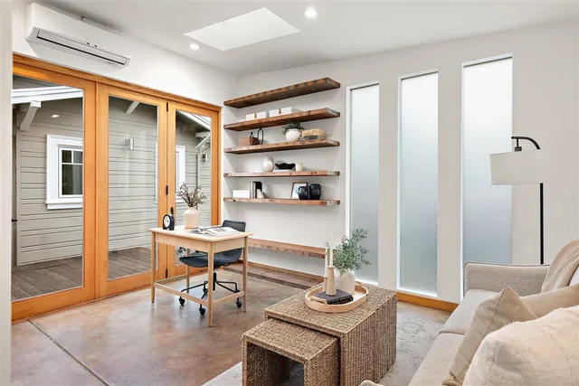 $948,000 | 1450 East 38th Street, Oakland, CA 94602