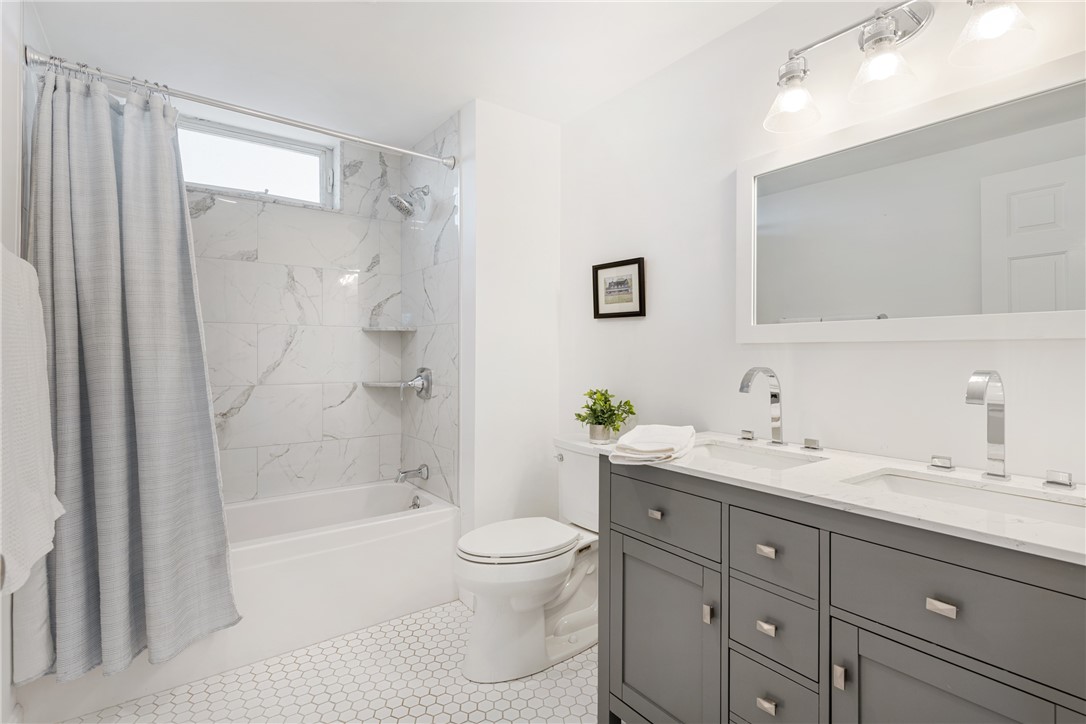 433 Wolcott Avenue Middletown, RI 02842 - Photo 33 of 44