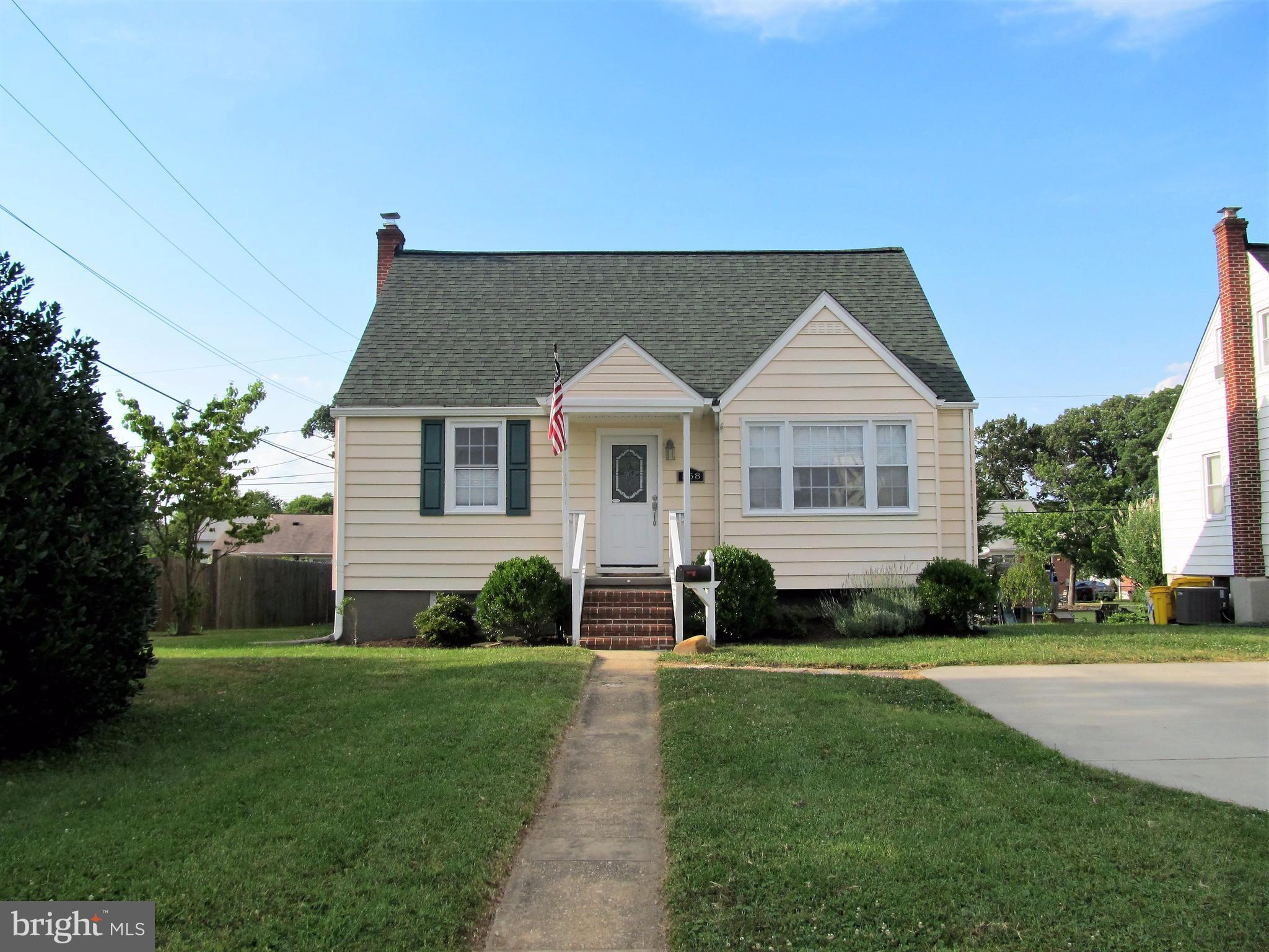 558 Fairmount Road Linthicum Heights, MD 21090 - Photo 28 of 30 a front view of a house with a yard
