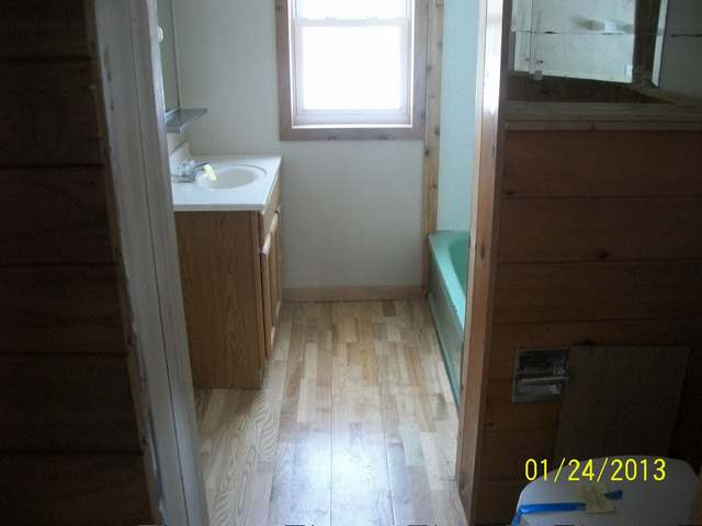 1124 South Oneida Avenue Rhinelander, WI 54501 - Photo 3 of 7 Gallery Image 3