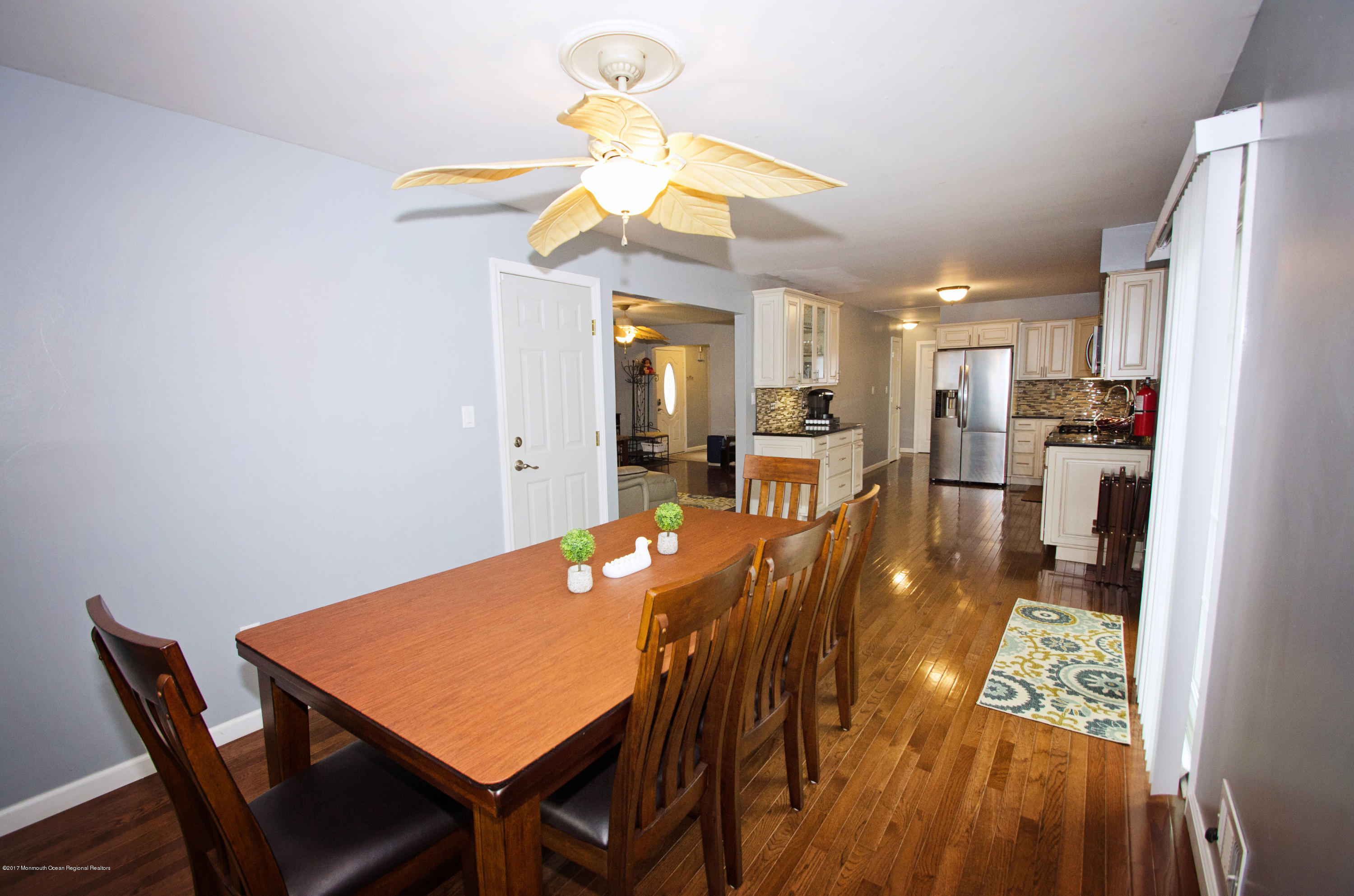 41 Bark Road Brick, NJ 08723 - Photo 1 of 33 new globe on kitchen fan