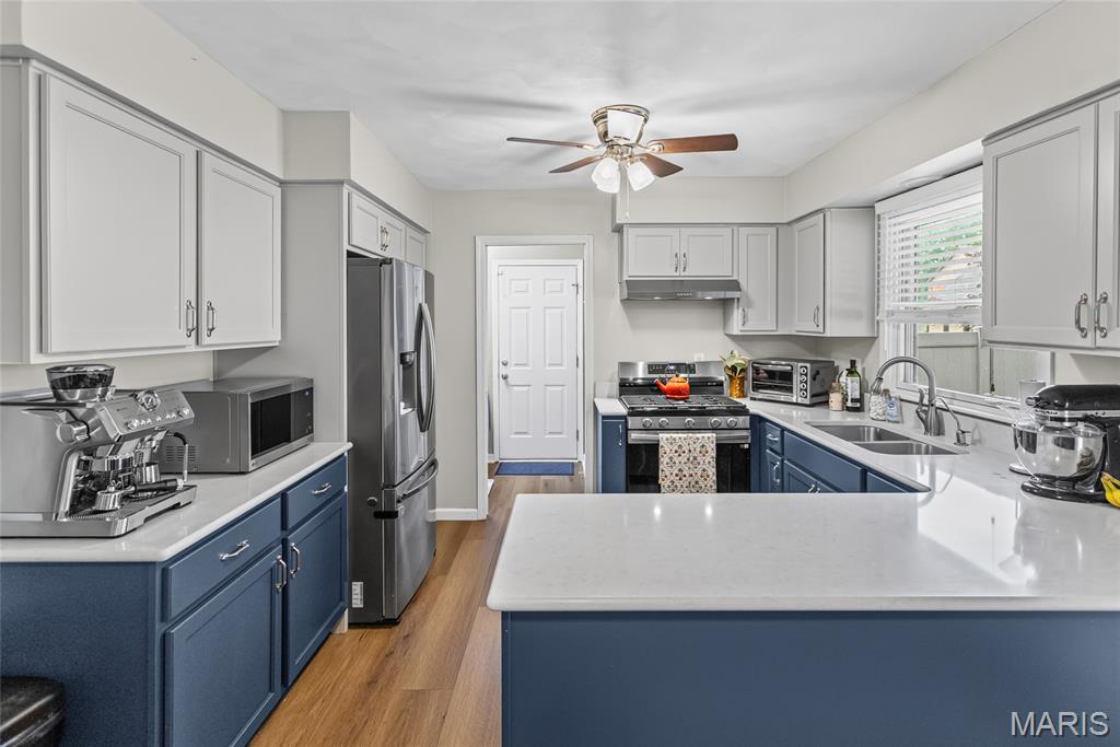 608 Goldfinch Lane Troy, IL 62294 - Photo 20 of 64