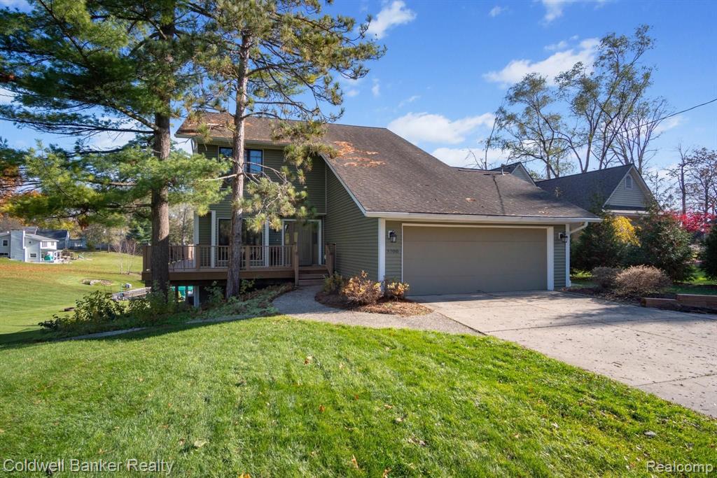 3700 Benstein Road Commerce Township, MI 48382 - Photo 4 of 42