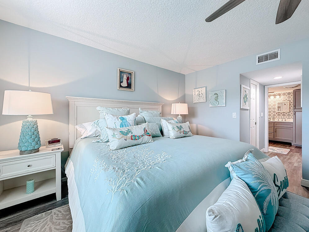 3410 Southeast Martinique Trace, Unit 102 Stuart, FL 34997 - Photo 18 of 32 18
