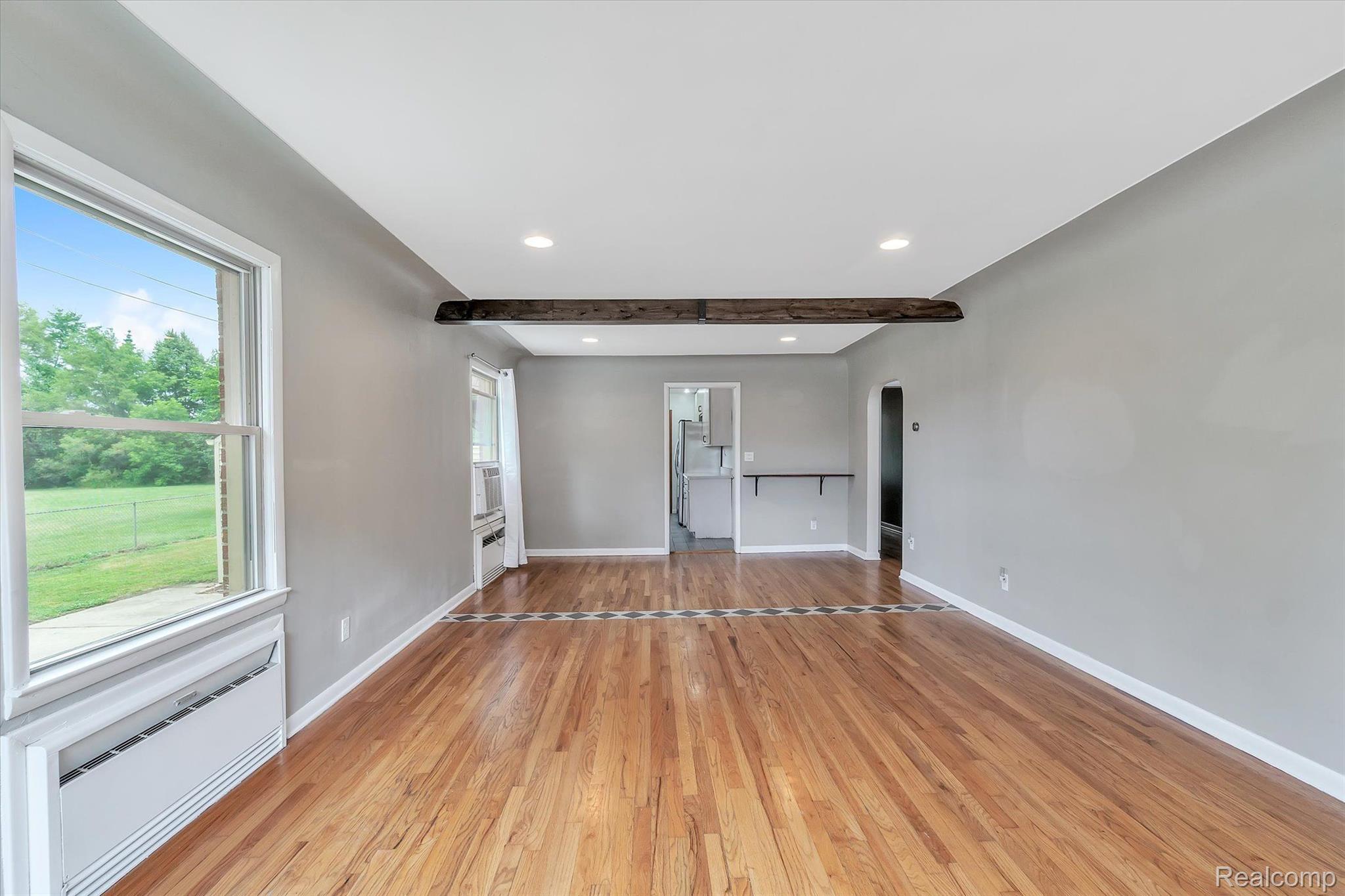 3039 Donley Avenue Rochester, MI 48309 - Photo 8 of 33 Gallery Image 8