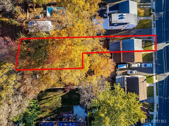 a picture of a bench in a floor