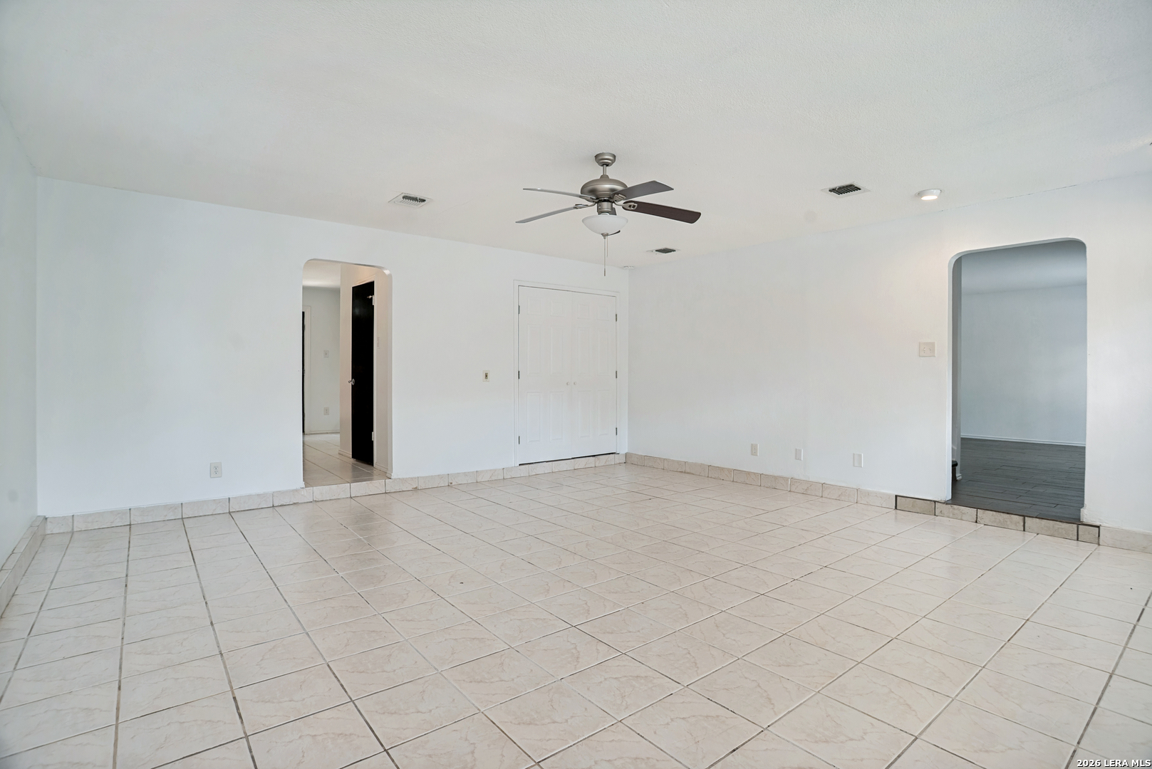 9142 Ridge Path San Antonio, TX 78250 - Photo 8 of 25