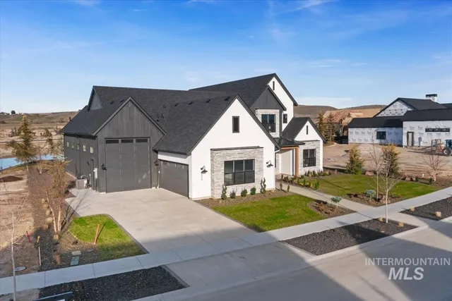 $1,998,000 | 3575 North Harvest Moon Way, Eagle, ID 83616