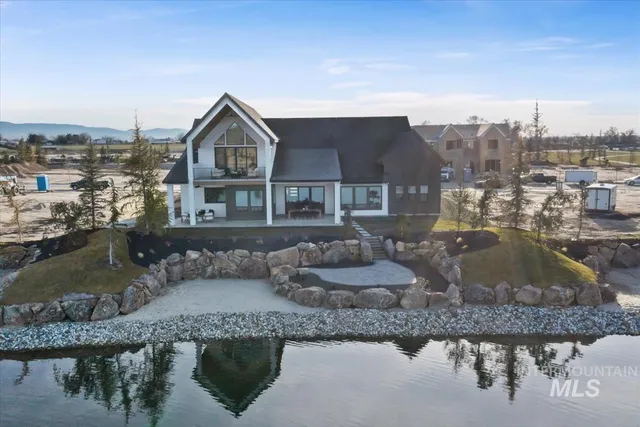 $1,998,000 | 3575 North Harvest Moon Way, Eagle, ID 83616