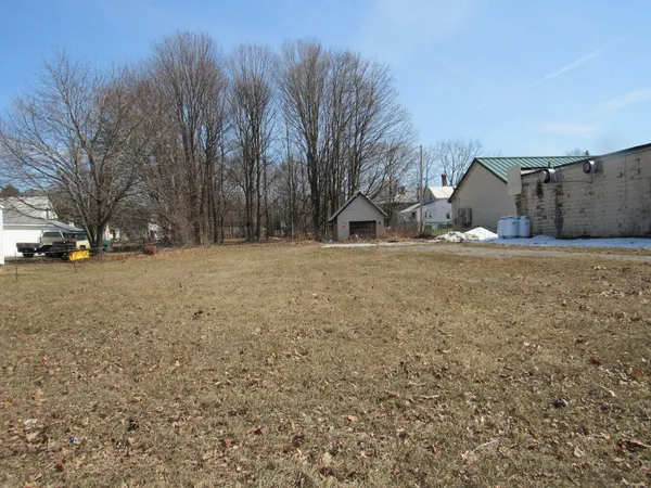 $55,000 | 19 Weston Avenue, Madison, ME 04950