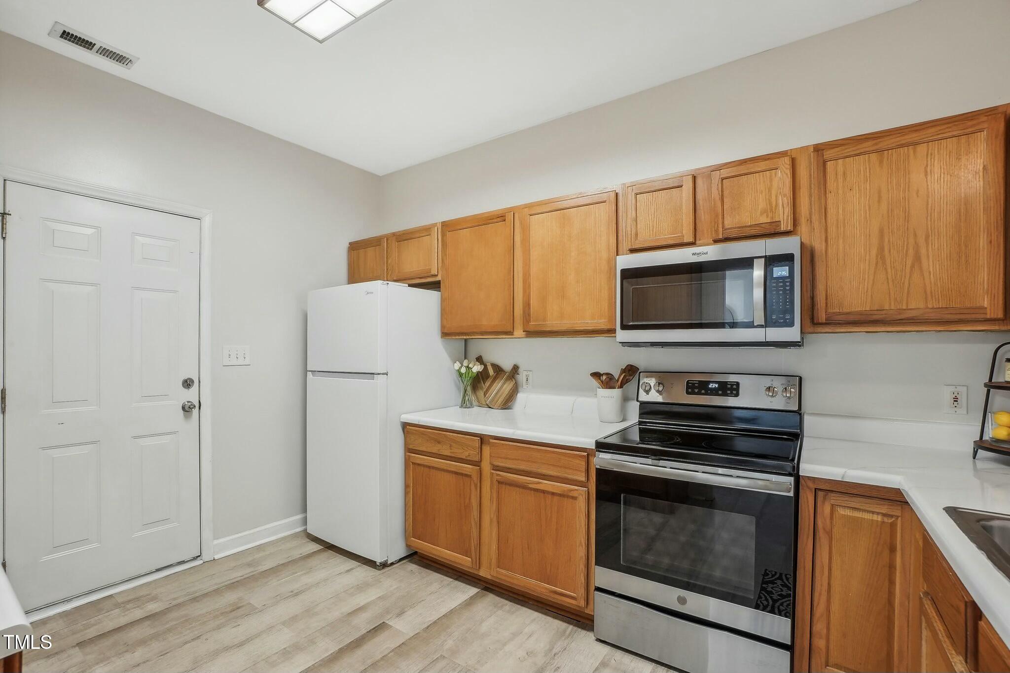 5809 Neuse Wood Drive Raleigh, NC 27616 - Photo 9 of 48 tempImagedAG61O