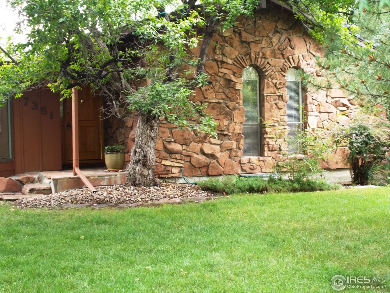 7351 Mt Sherman Road Longmont, CO 80503 - Photo 1 of 25 Gallery Image 1