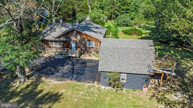 a house view with a outdoor space
