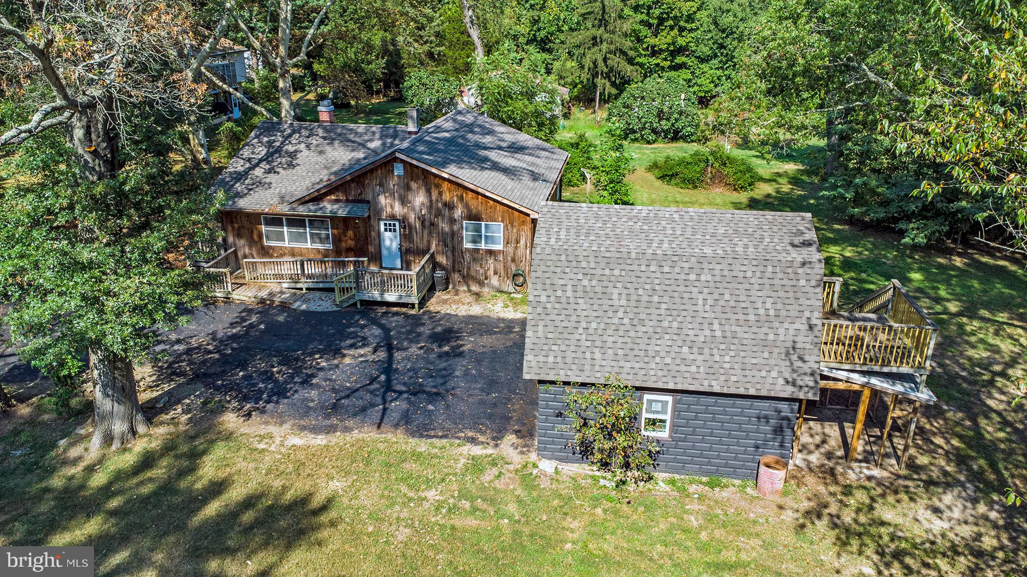 78 North Hook Road Pennsville, NJ 08070 - Photo 3 of 26 a house view with a outdoor space