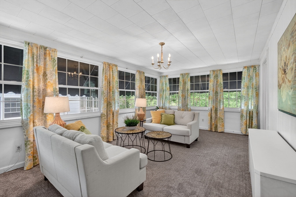 9 Stratford Road Andover, MA 01810 - Photo 17 of 35