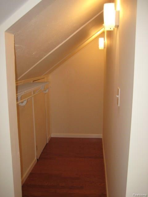 6565 Pelham Road Allen Park, MI 48101 - Photo 13 of 15 IMG_4484.JPG