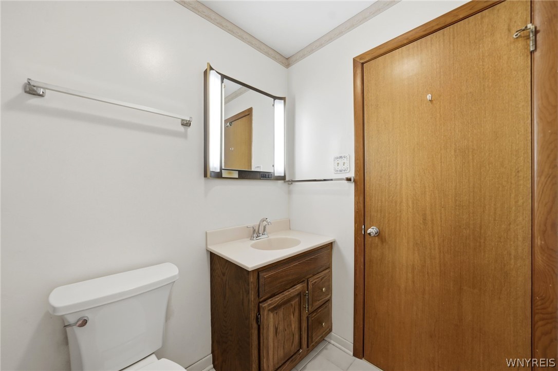 2484 River Road Wheatfield, NY 14304 - Photo 21 of 45 Full Bath View 2