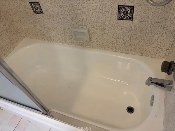 $3,200 | 116 East Commonwealth Avenue, Unit 3, Alhambra, CA 91801