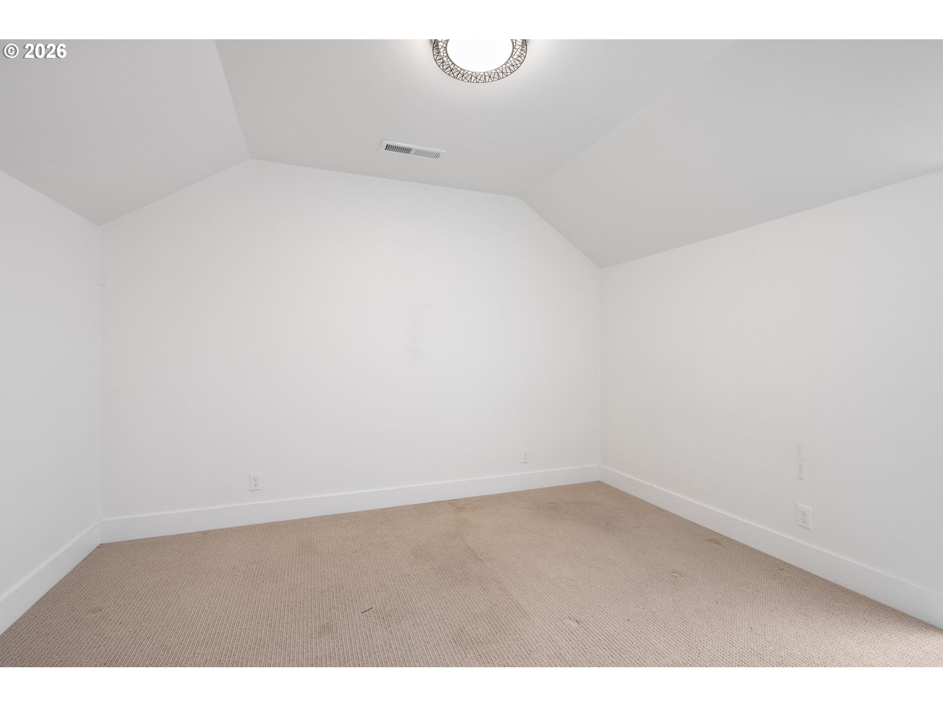 3340 Zane Lane Eugene, OR 97404 - Photo 32 of 37 a view of an empty room