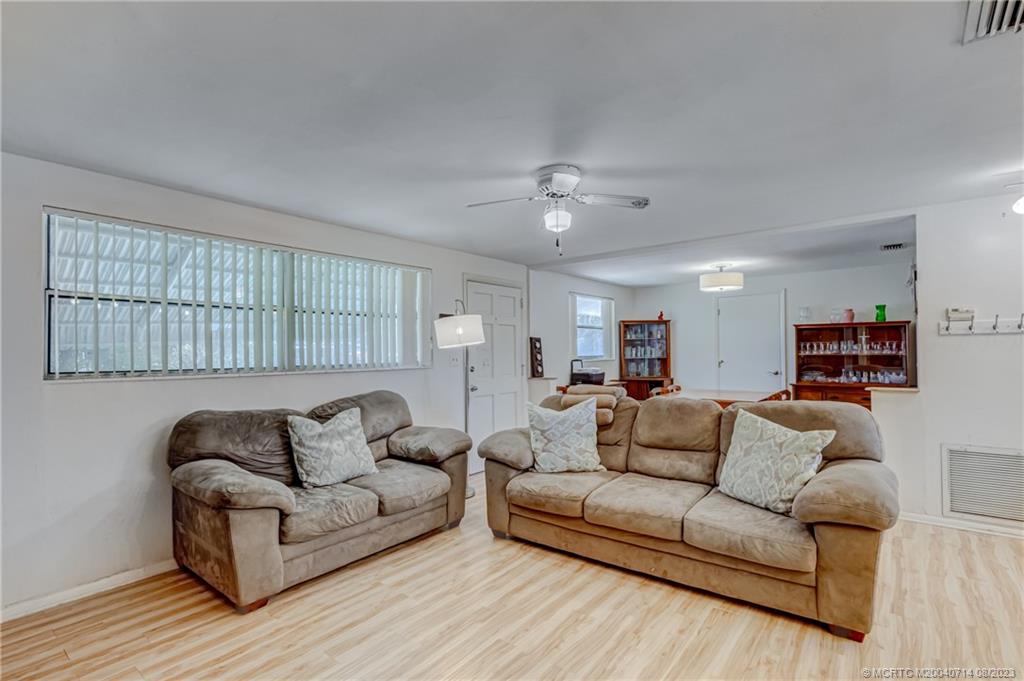 5893 Williamson Road Jupiter, FL 33458 - Photo 6 of 50